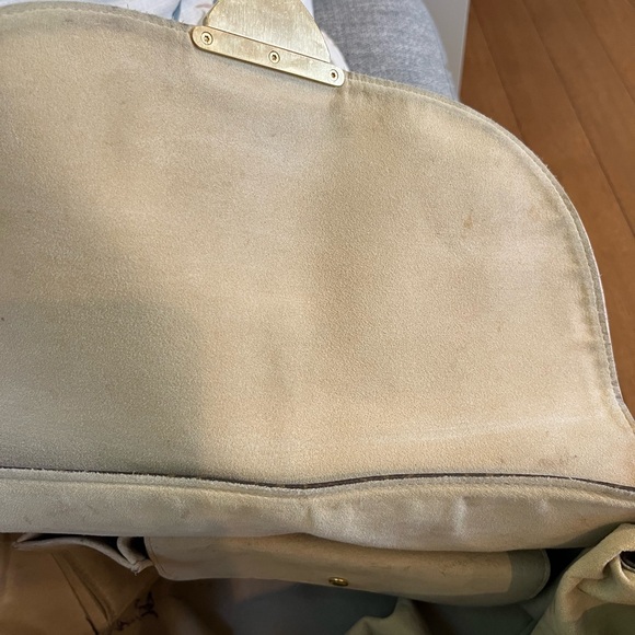 Louis Vuitton Beverly Shoulder Bag - Picture 10 of 17